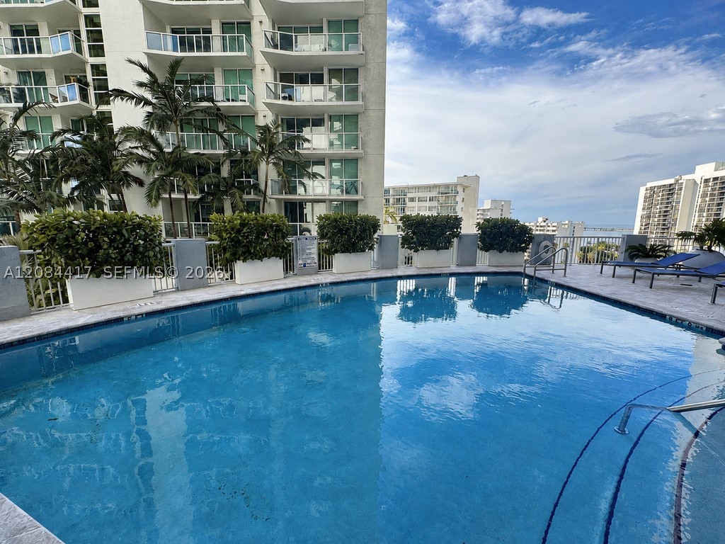 170 SE 14th St #2007, Miami FL 33131