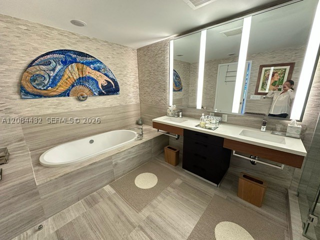 1 Collins Ave #602, Miami Beach FL 33139