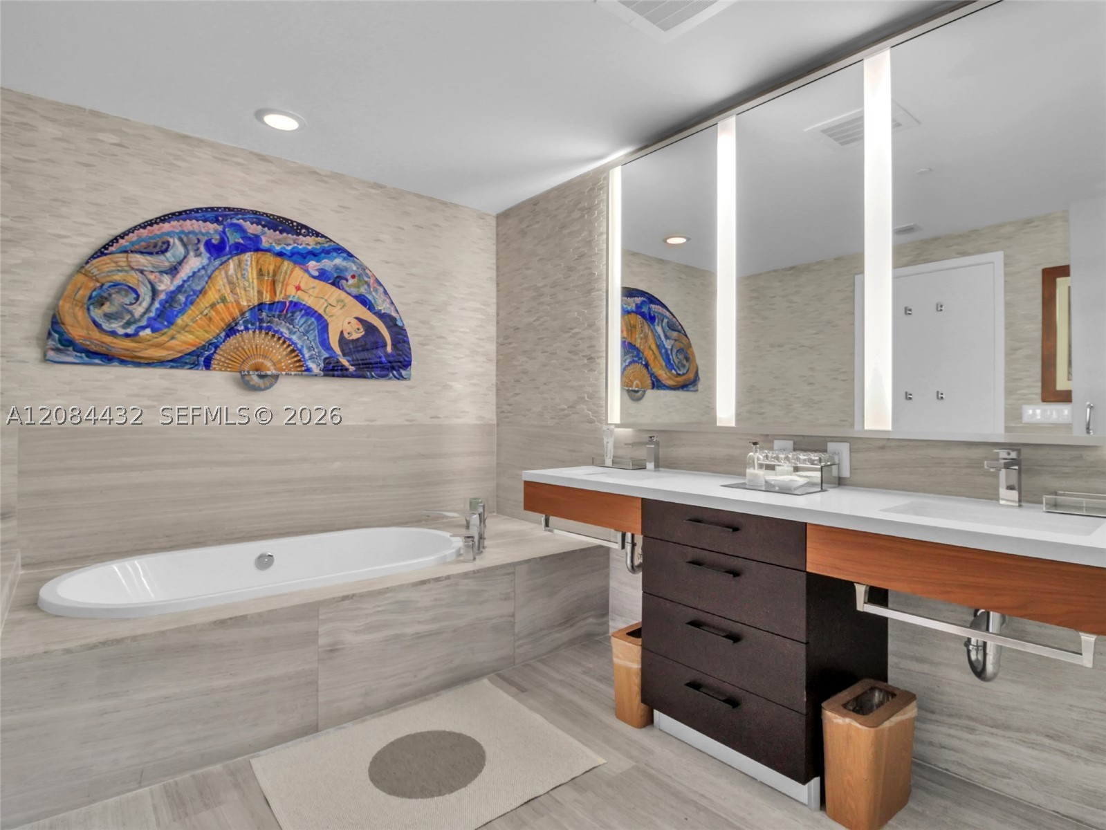 1 Collins Ave #602, Miami Beach FL 33139