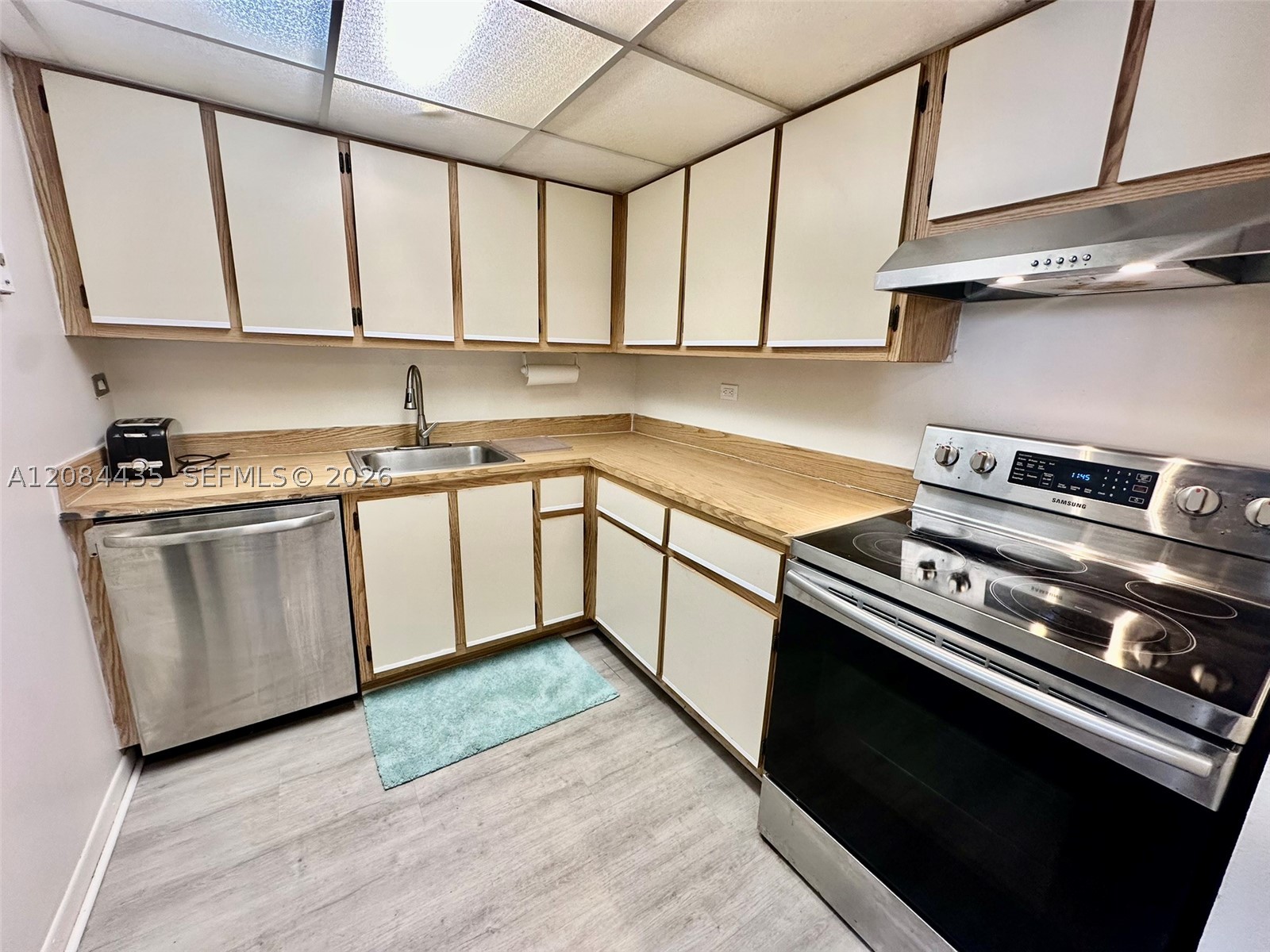 1740 NW N River Dr #516, Miami FL 33125