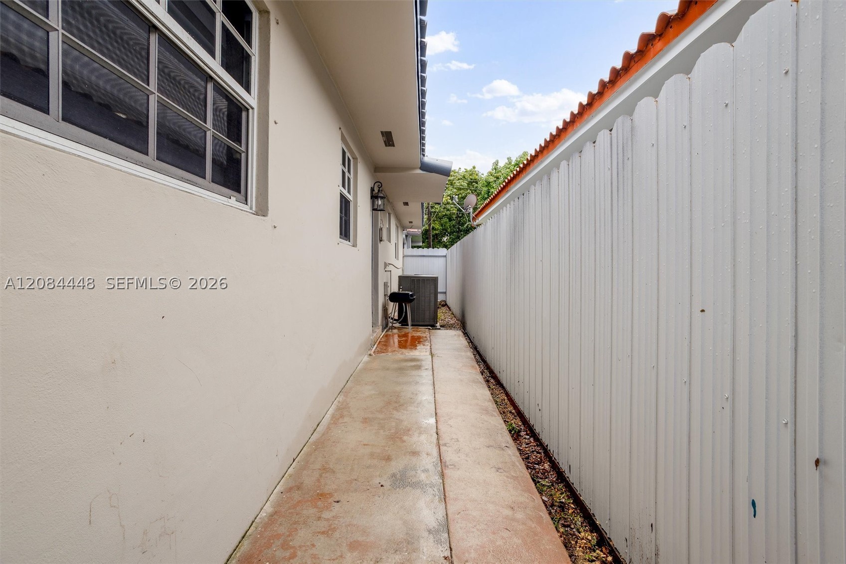 3240 SW 69th Ave, Miami FL 33155