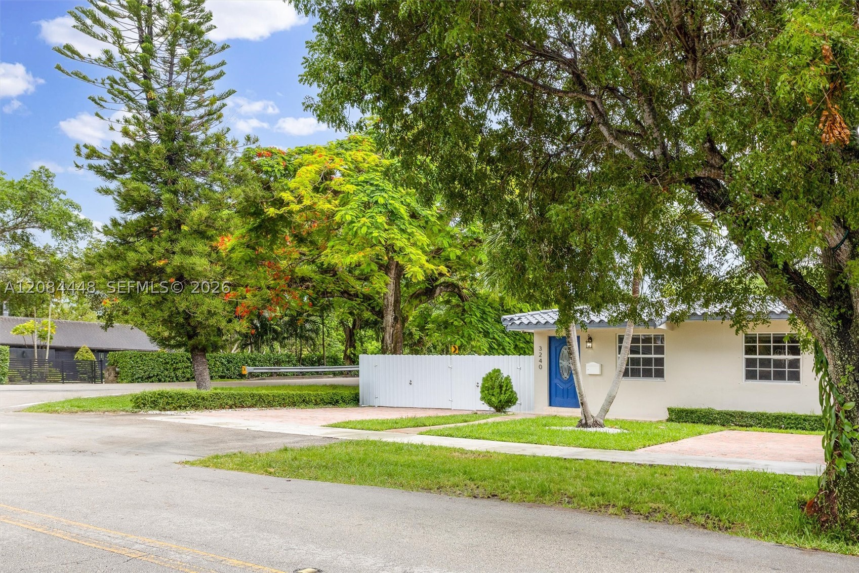3240 SW 69th Ave, Miami FL 33155