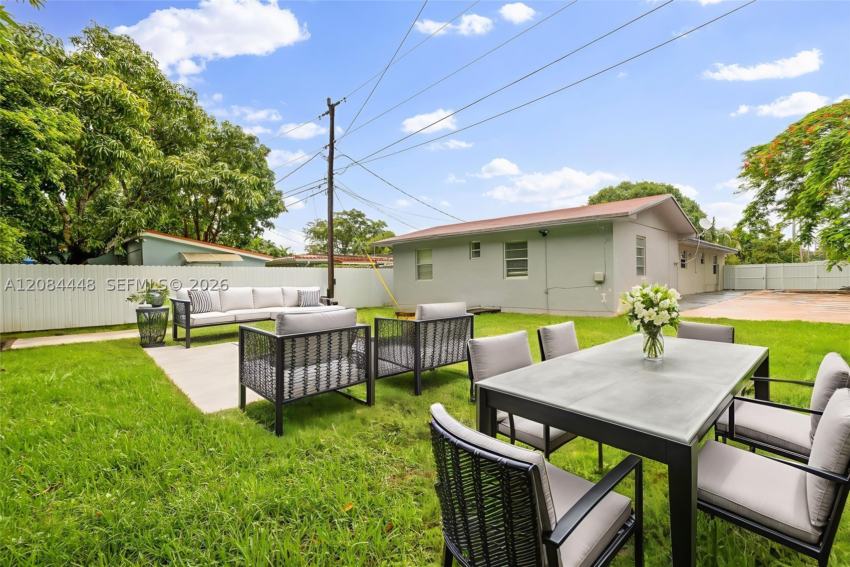 3240 SW 69th Ave, Miami FL 33155