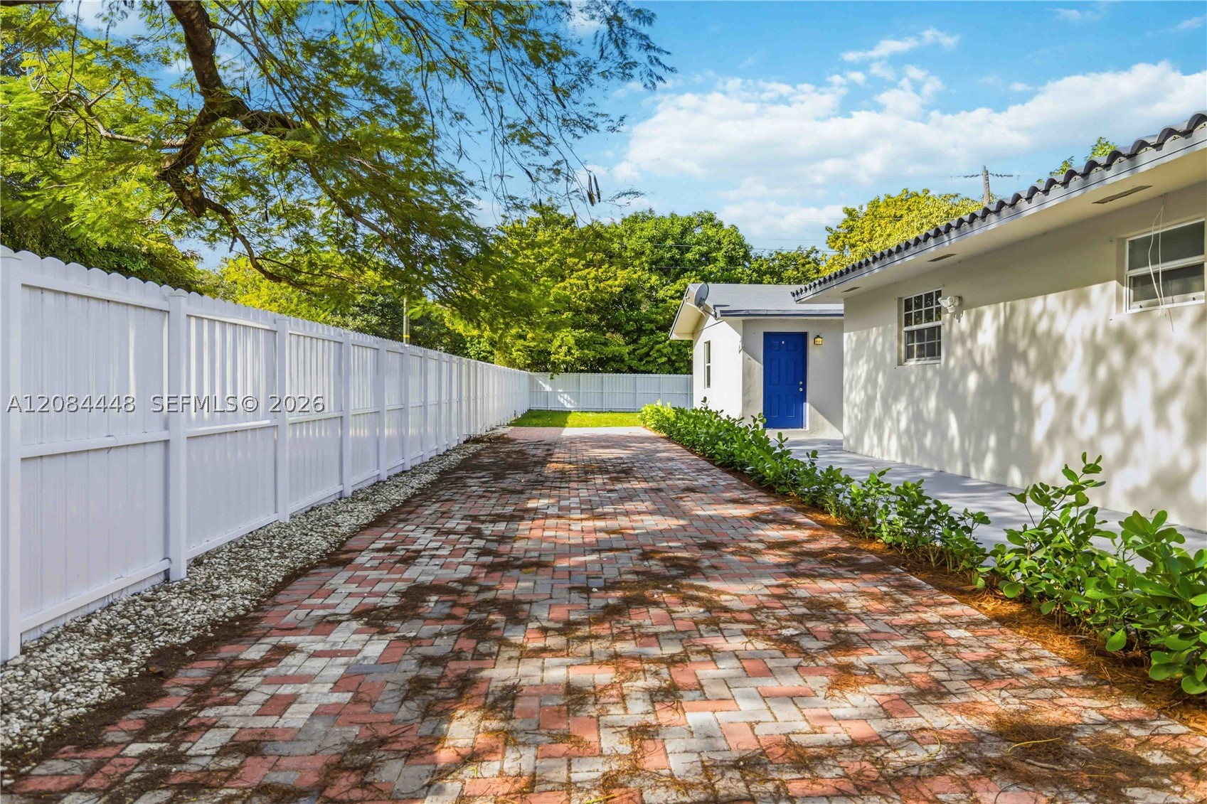 3240 SW 69th Ave, Miami FL 33155