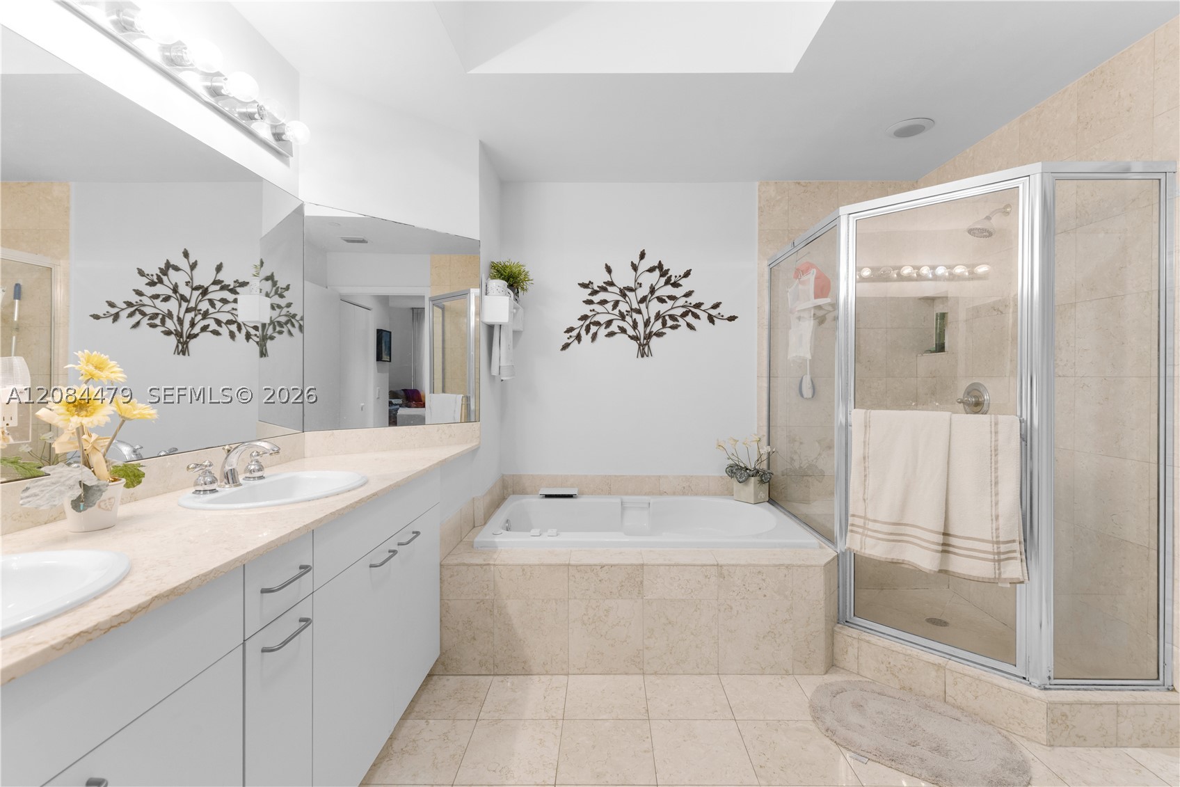 21055 Yacht Club Dr #207, Aventura FL 33180