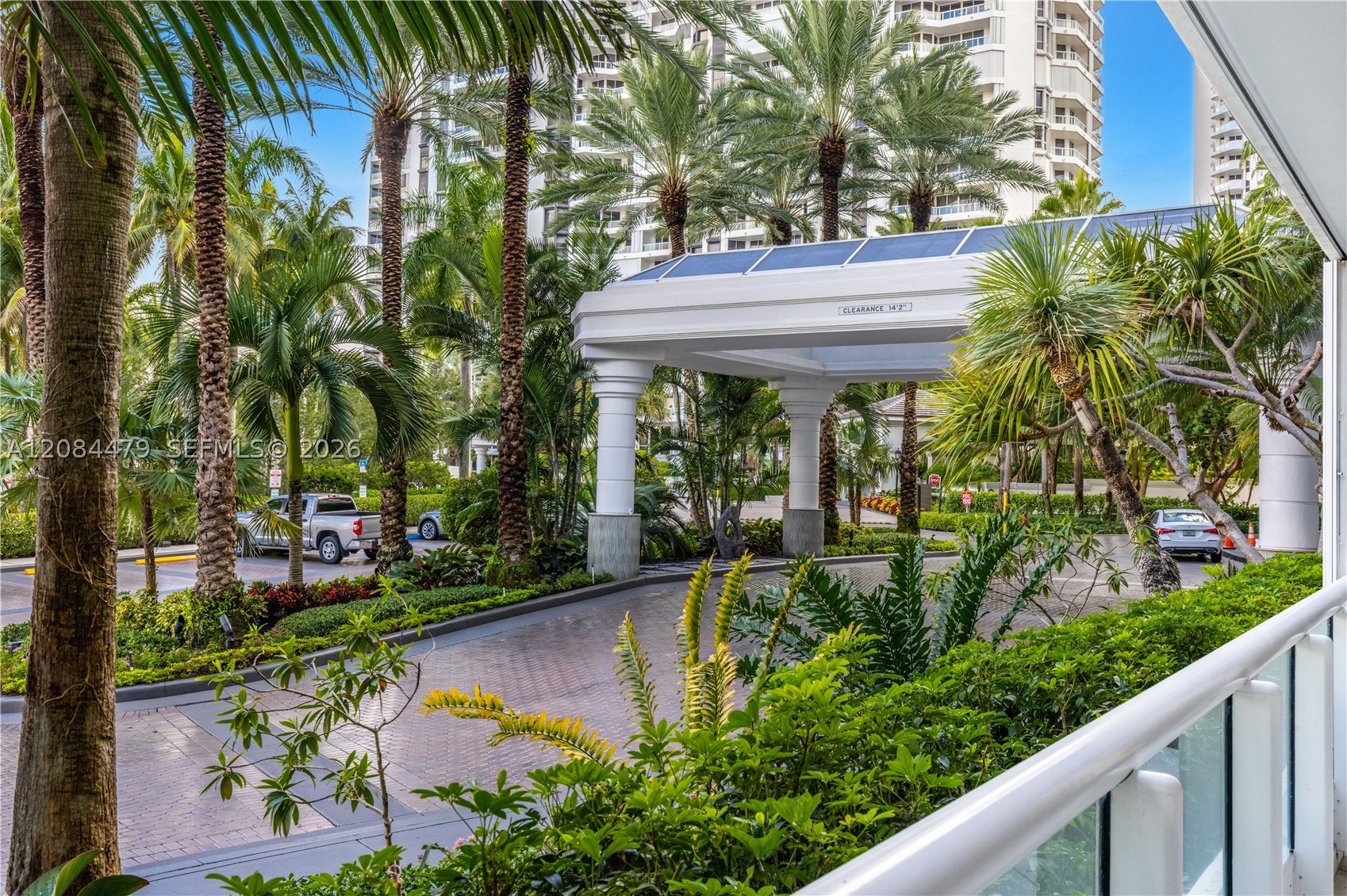 21055 Yacht Club Dr #207, Aventura FL 33180