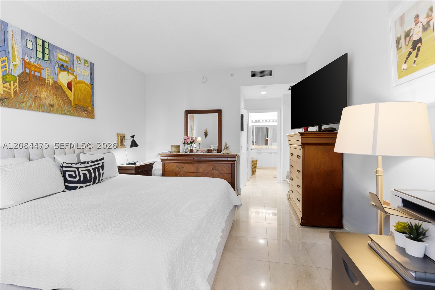 21055 Yacht Club Dr #207, Aventura FL 33180