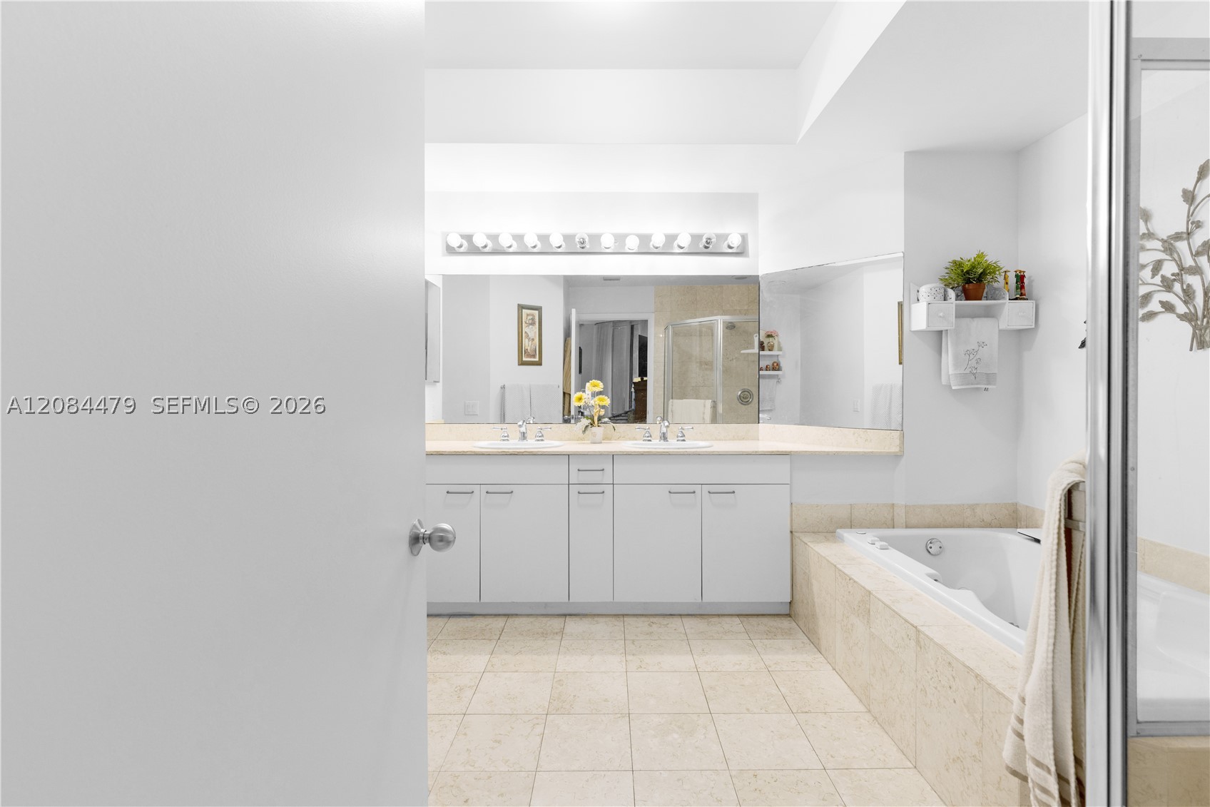 21055 Yacht Club Dr #207, Aventura FL 33180