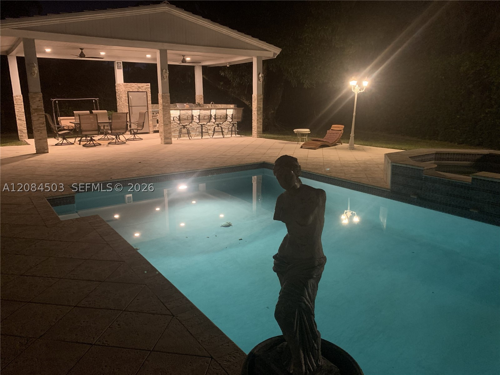 7625 SW 75th Ave, Miami FL 33143