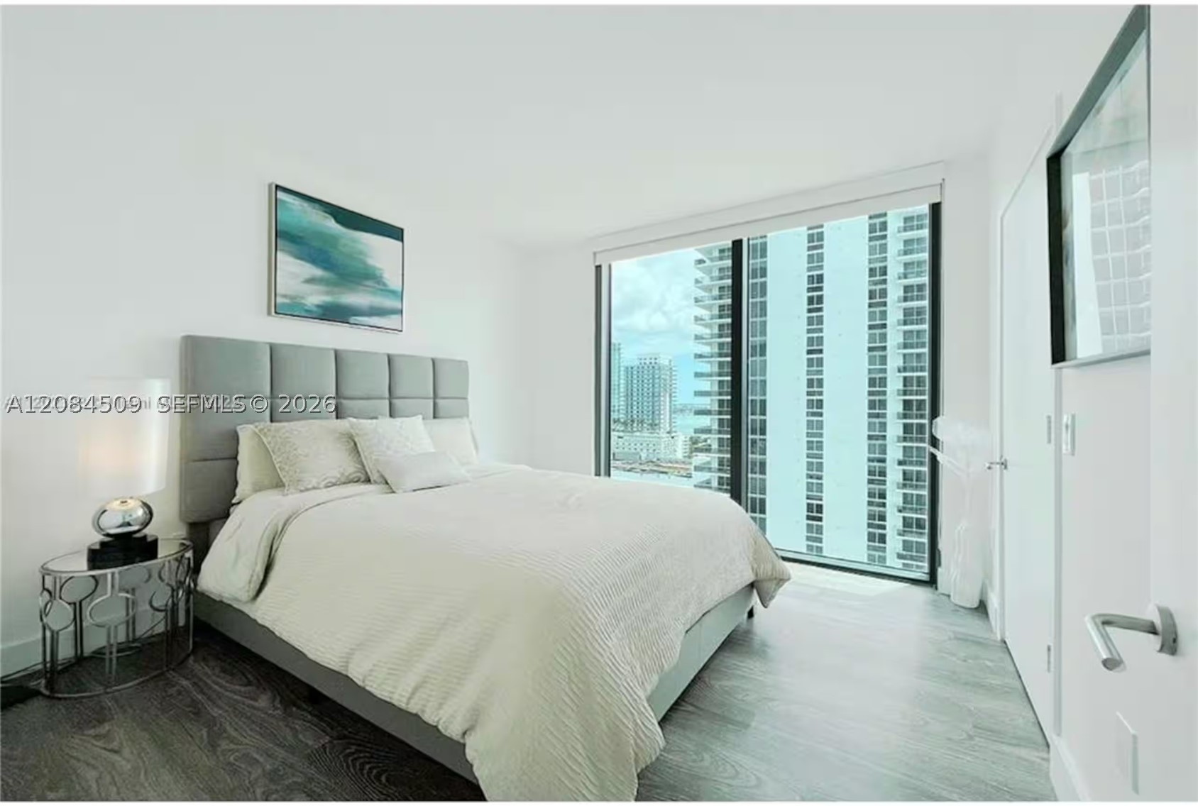 460 NE 28th St #1608, Miami FL 33137