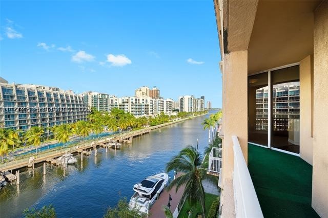 3001 NE 185th St #615, Aventura FL 33180