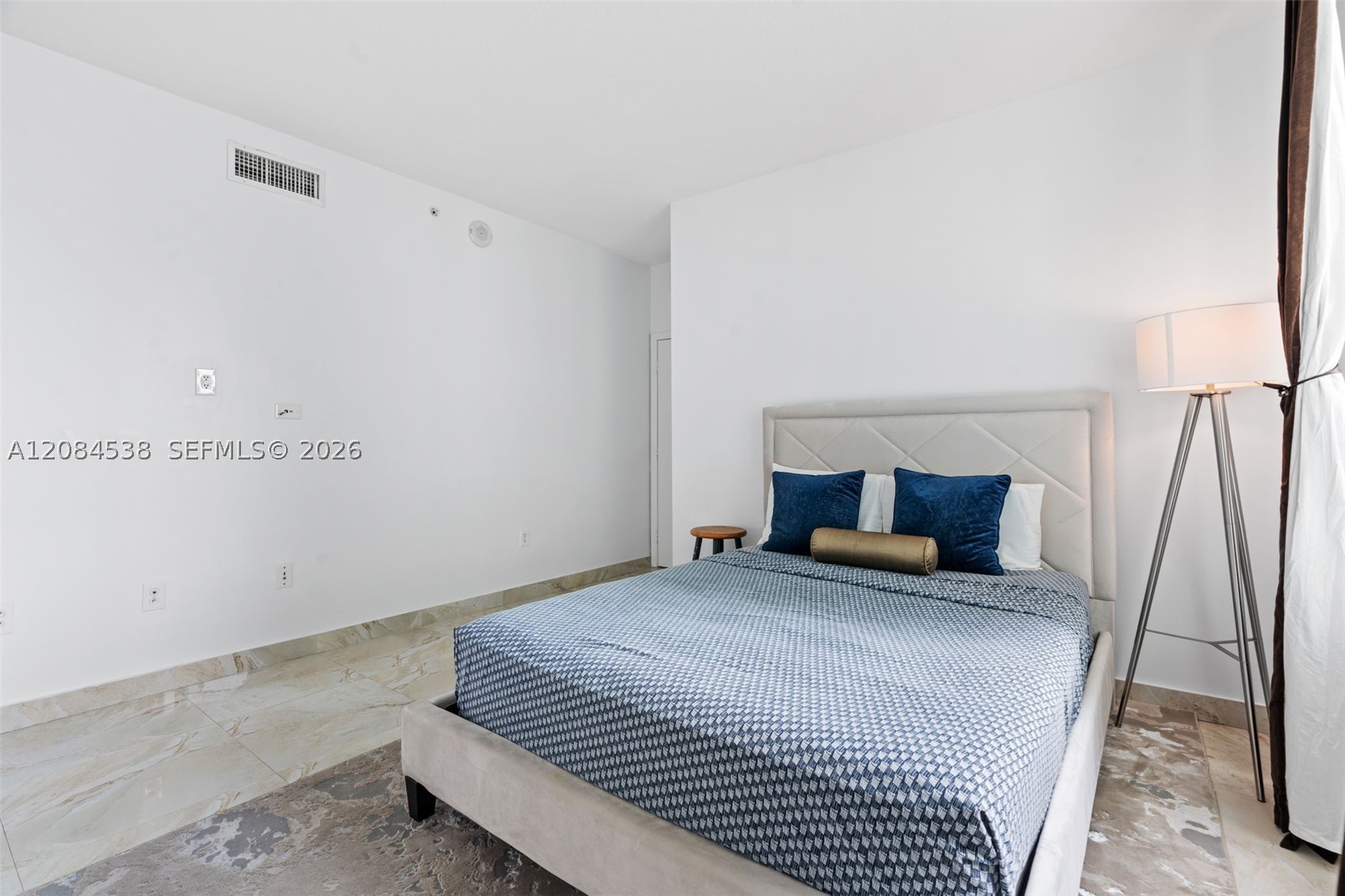 1900 N Bayshore Dr #3315, Miami FL 33132