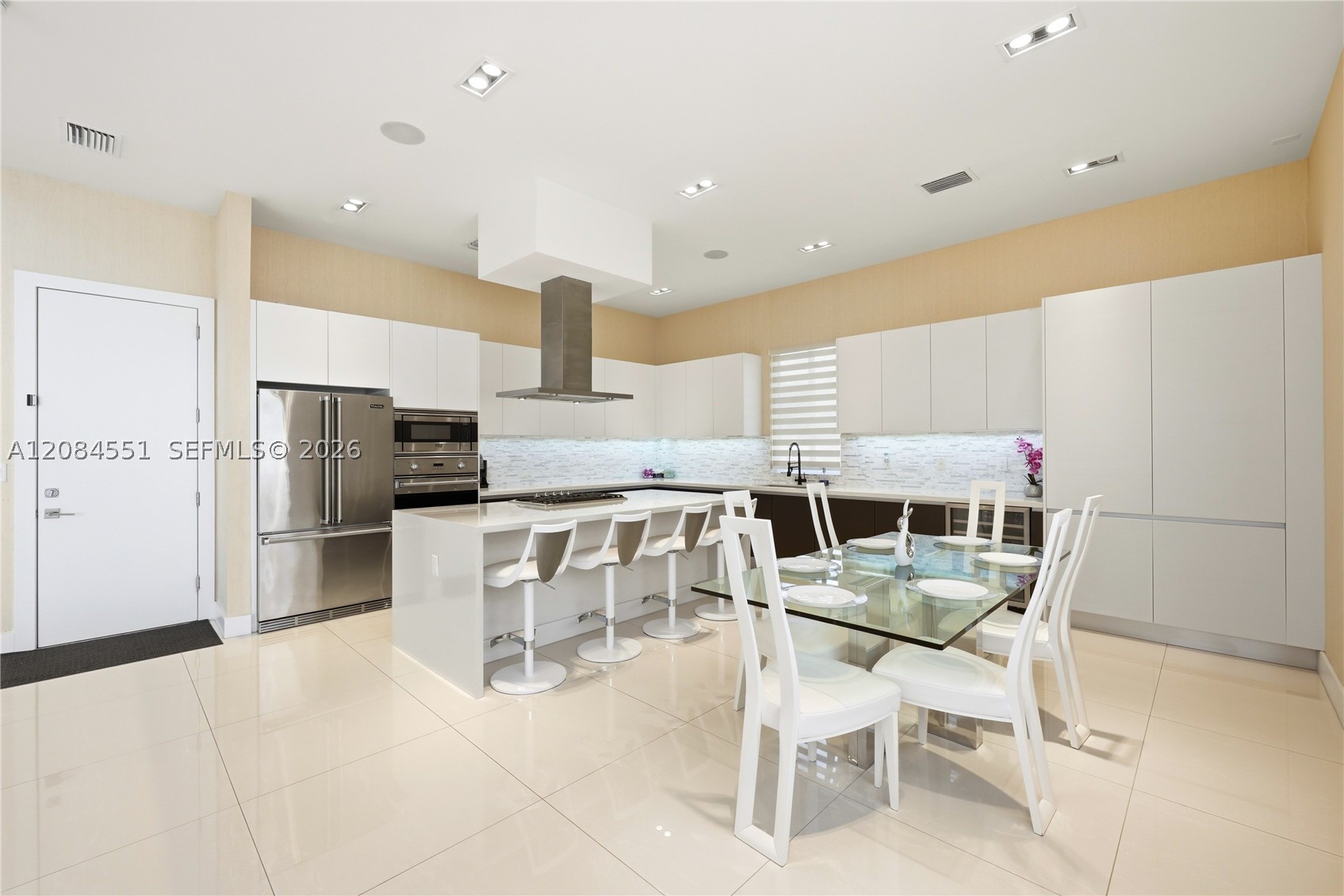 7525 NW 103rd Pl, Doral FL 33178