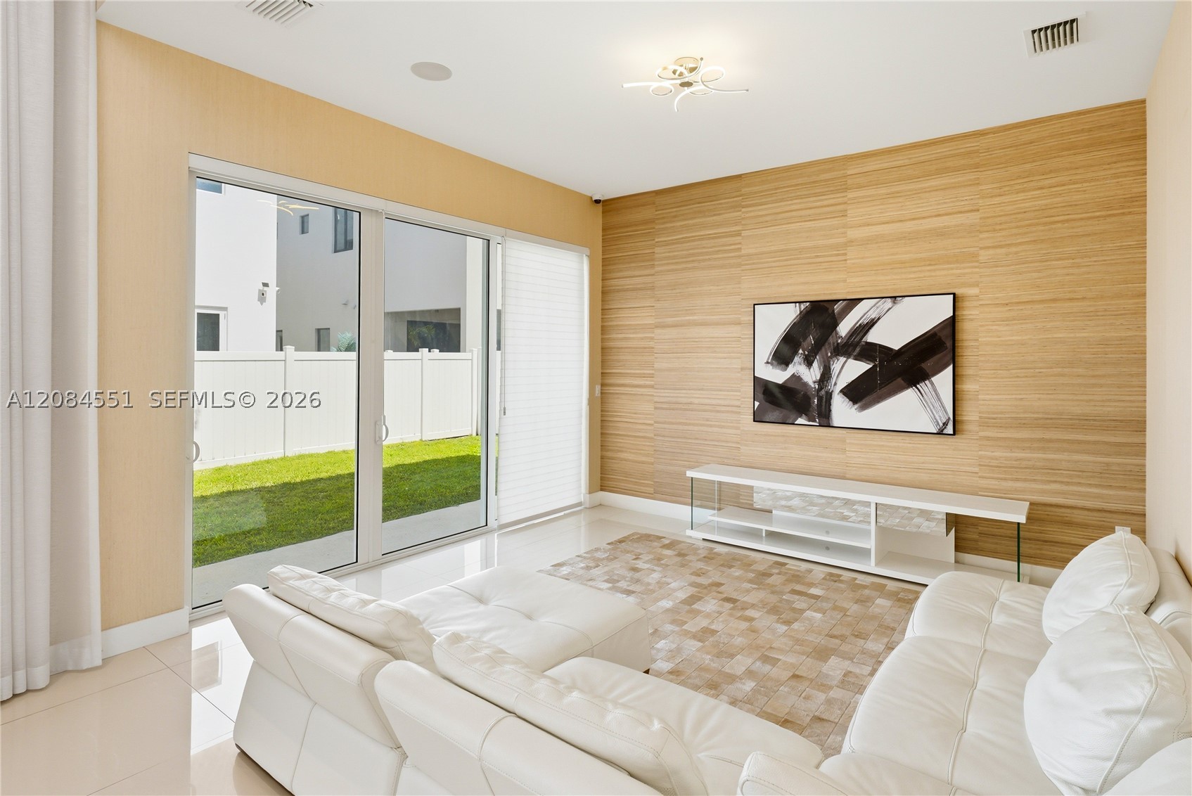 7525 NW 103rd Pl, Doral FL 33178
