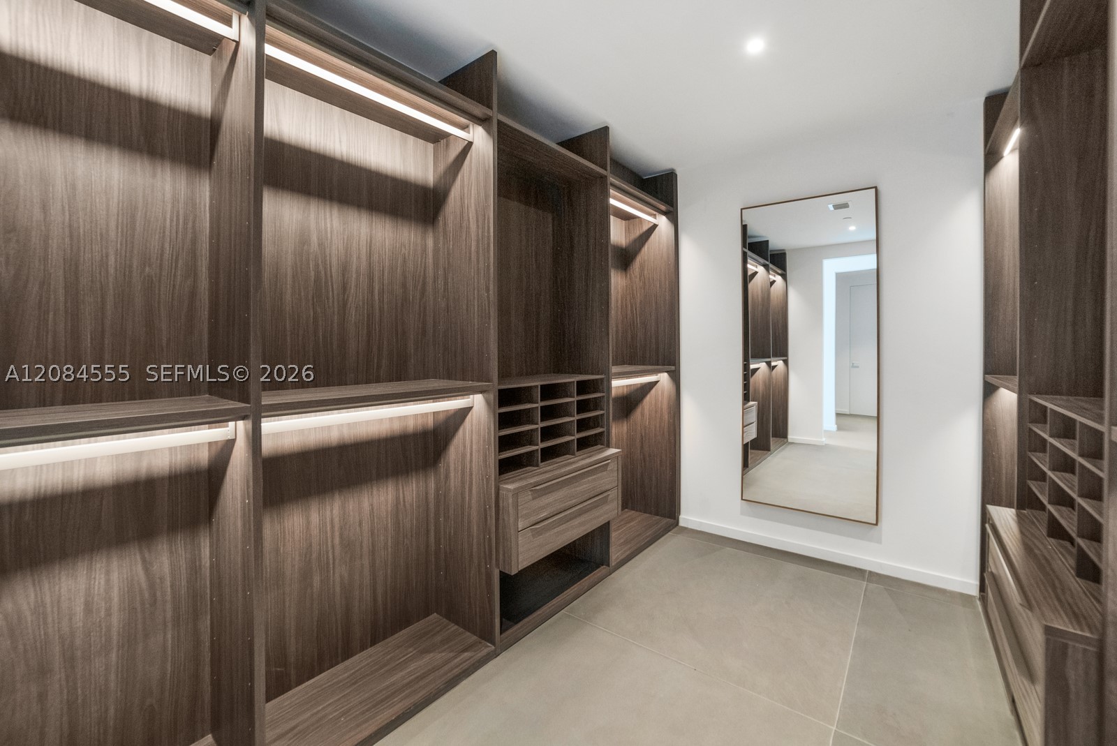 2000 S Ocean Dr #22A, Hallandale Beach FL 33009