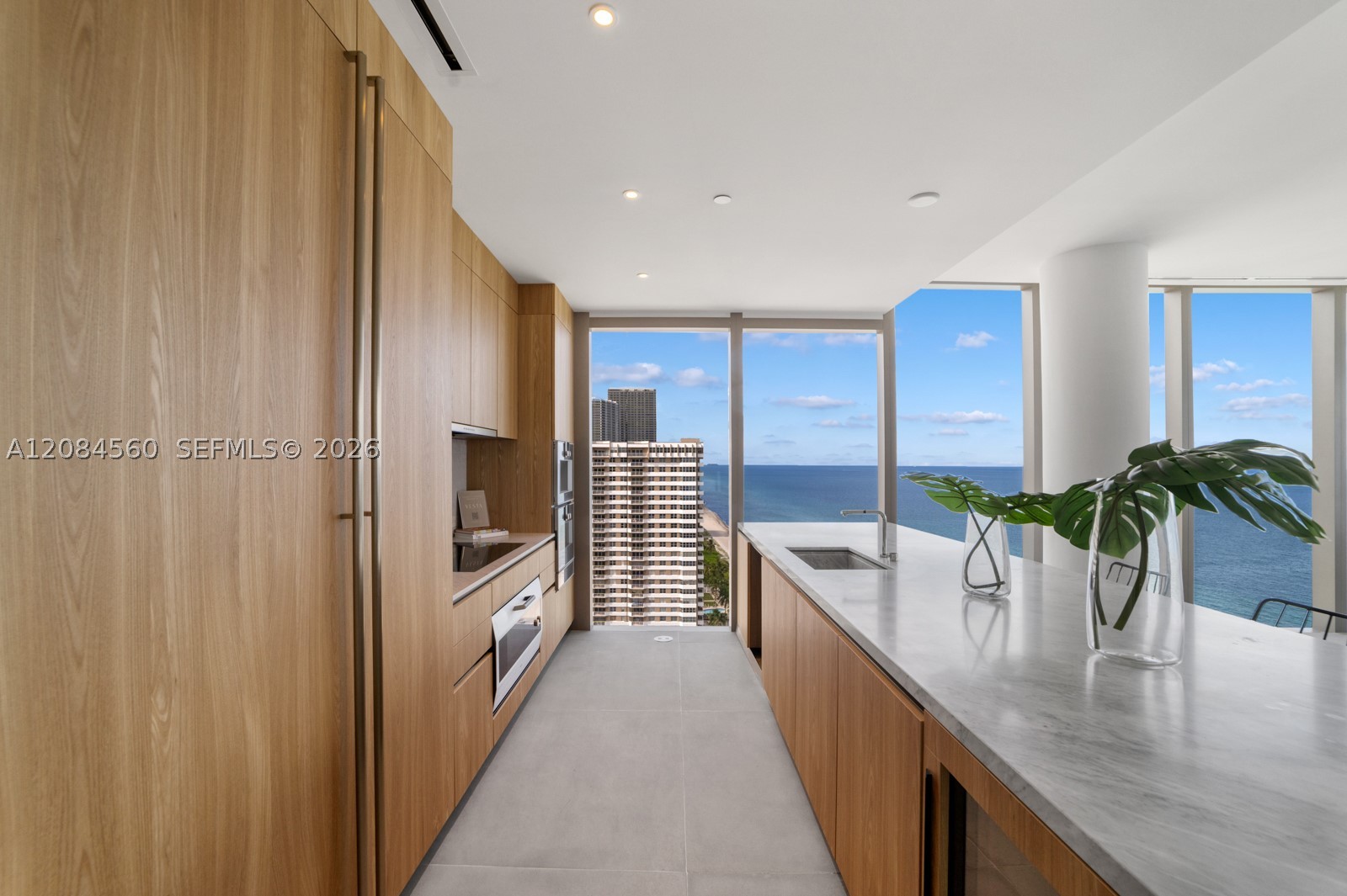 2000 S Ocean Dr #19A, Hallandale Beach FL 33009