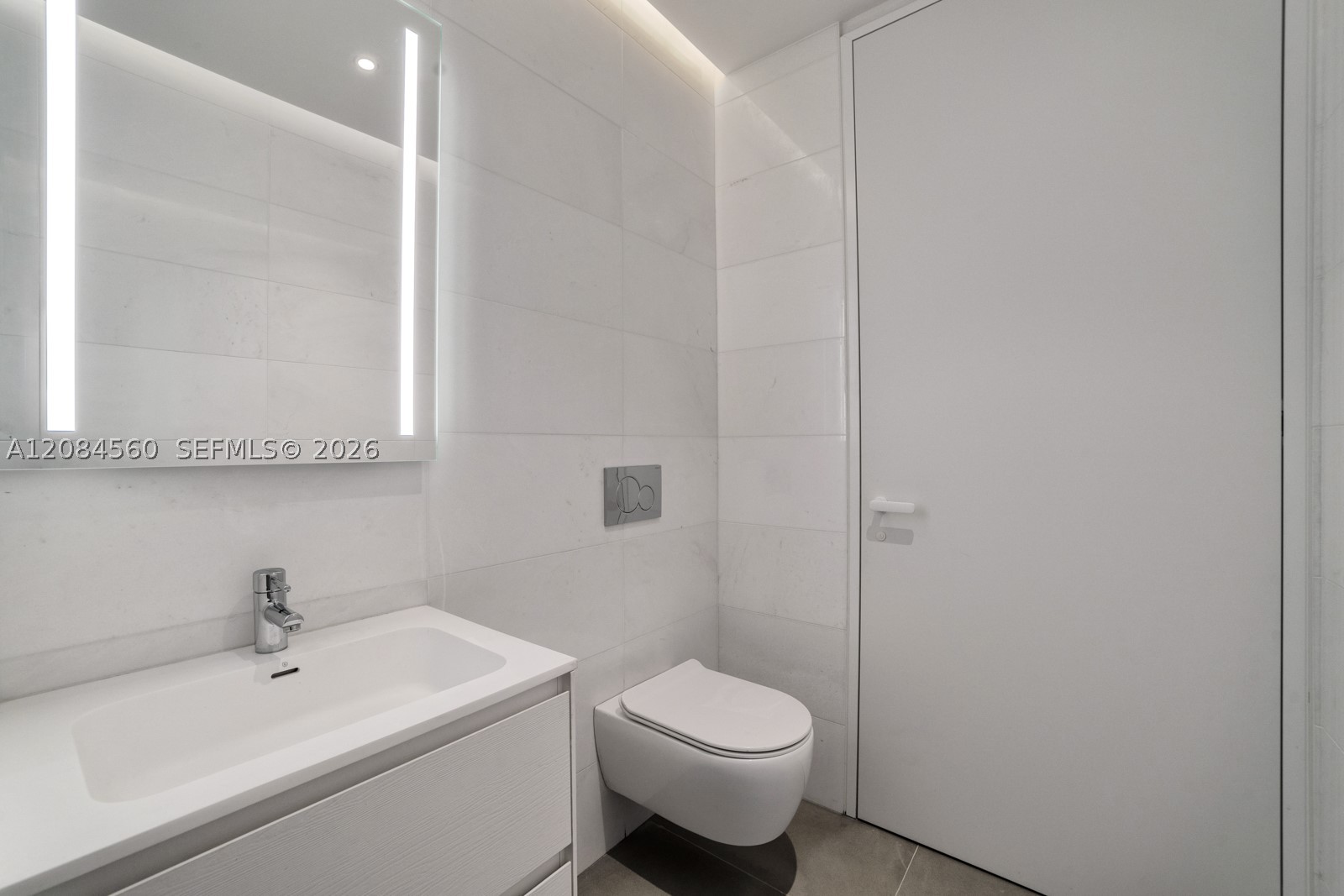 2000 S Ocean Dr #19A, Hallandale Beach FL 33009