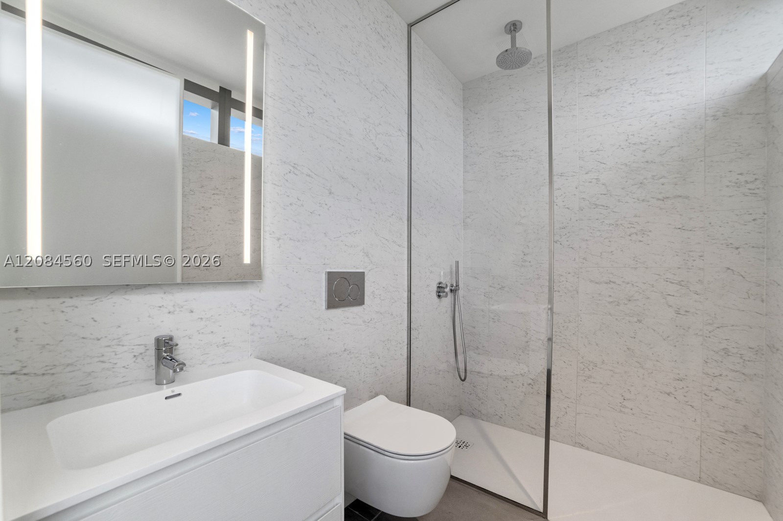 2000 S Ocean Dr #19A, Hallandale Beach FL 33009