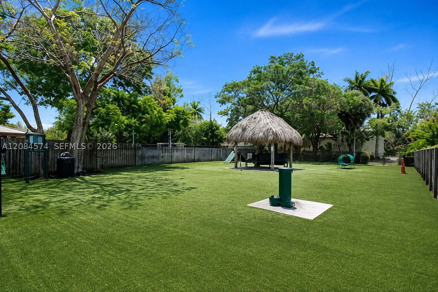 6330 SW 79th St #19, South Miami FL 33143