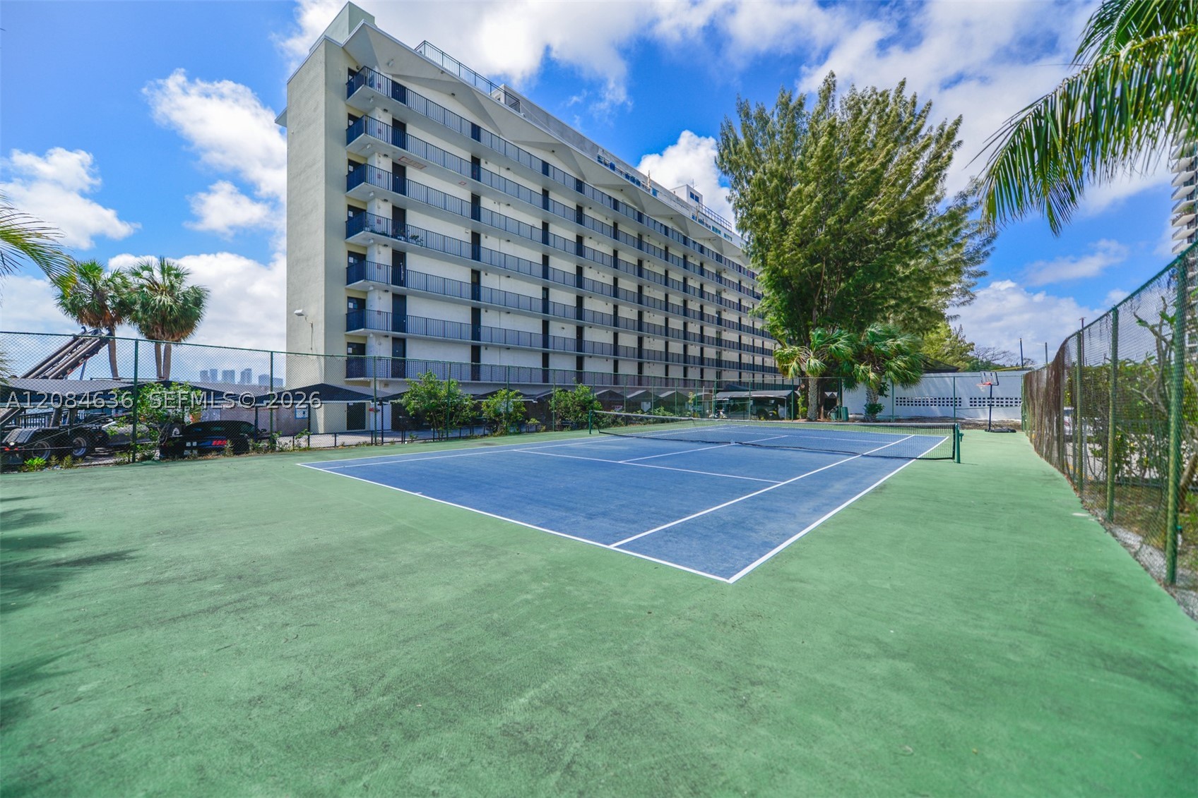 880 NE 69th St #5L, Miami FL 33138