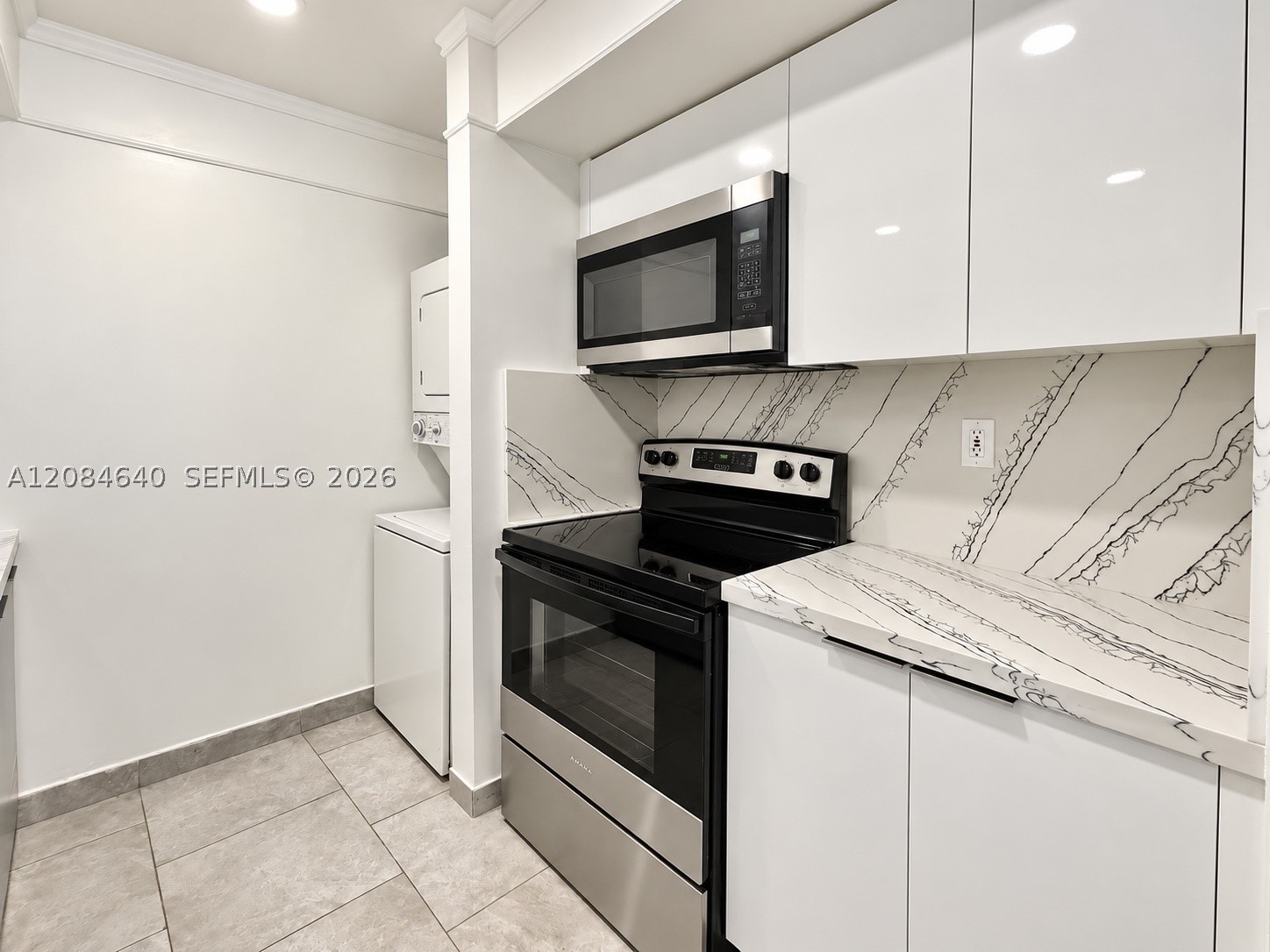 5055 NW 7th St #708, Miami FL 33126
