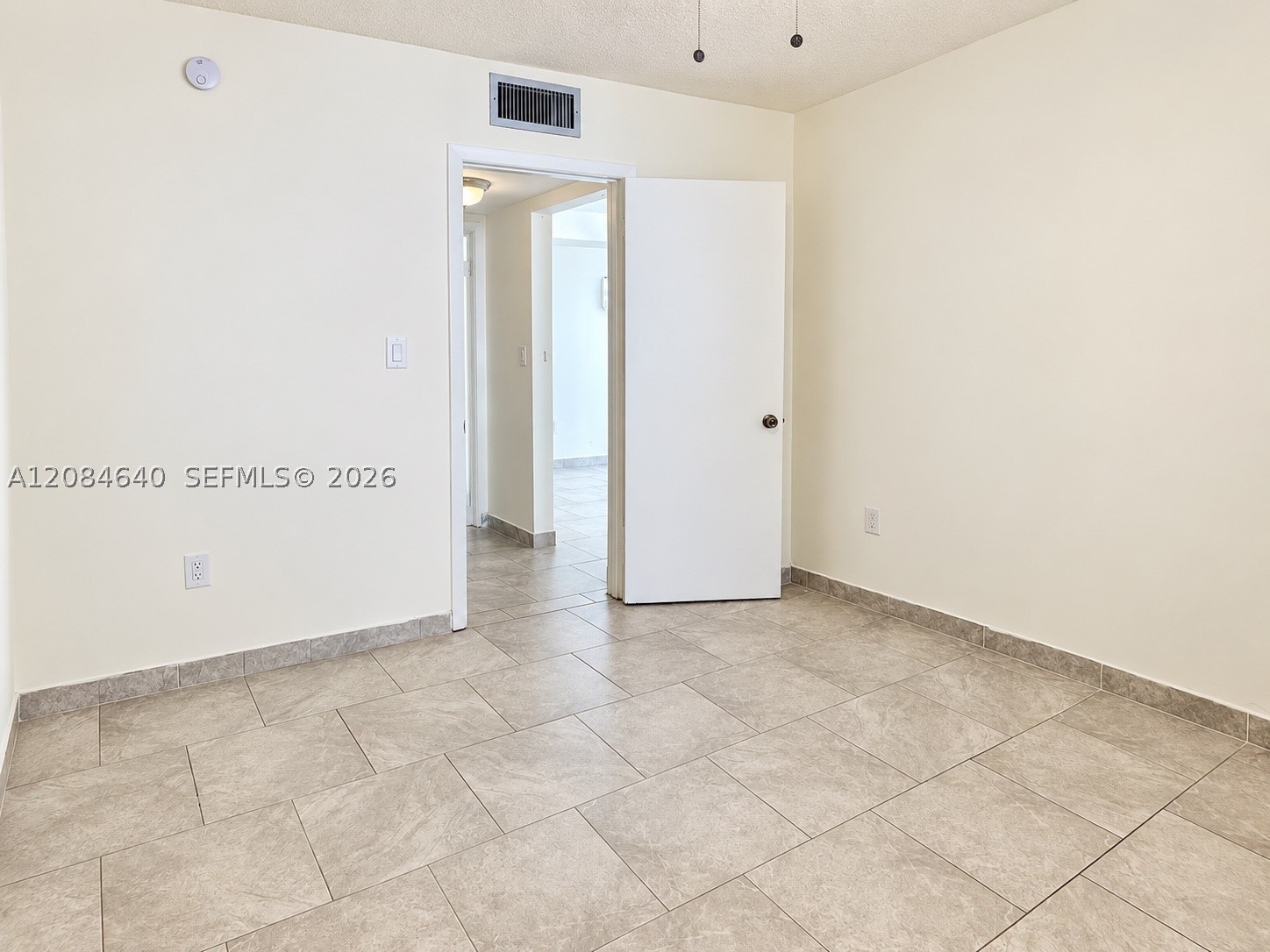 5055 NW 7th St #708, Miami FL 33126