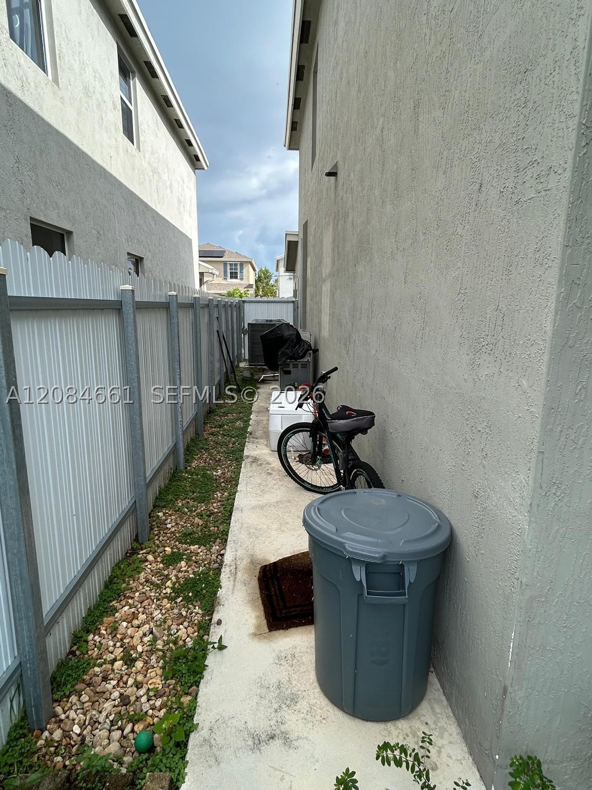 631 NE 4th Ter, Florida City FL 33034