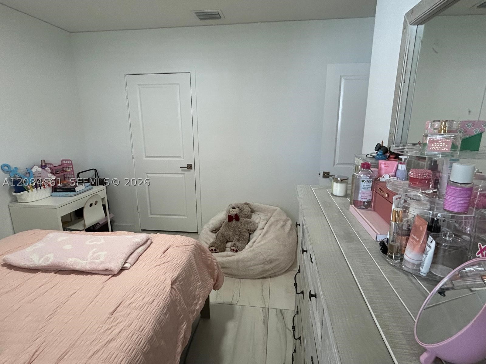 631 NE 4th Ter, Florida City FL 33034