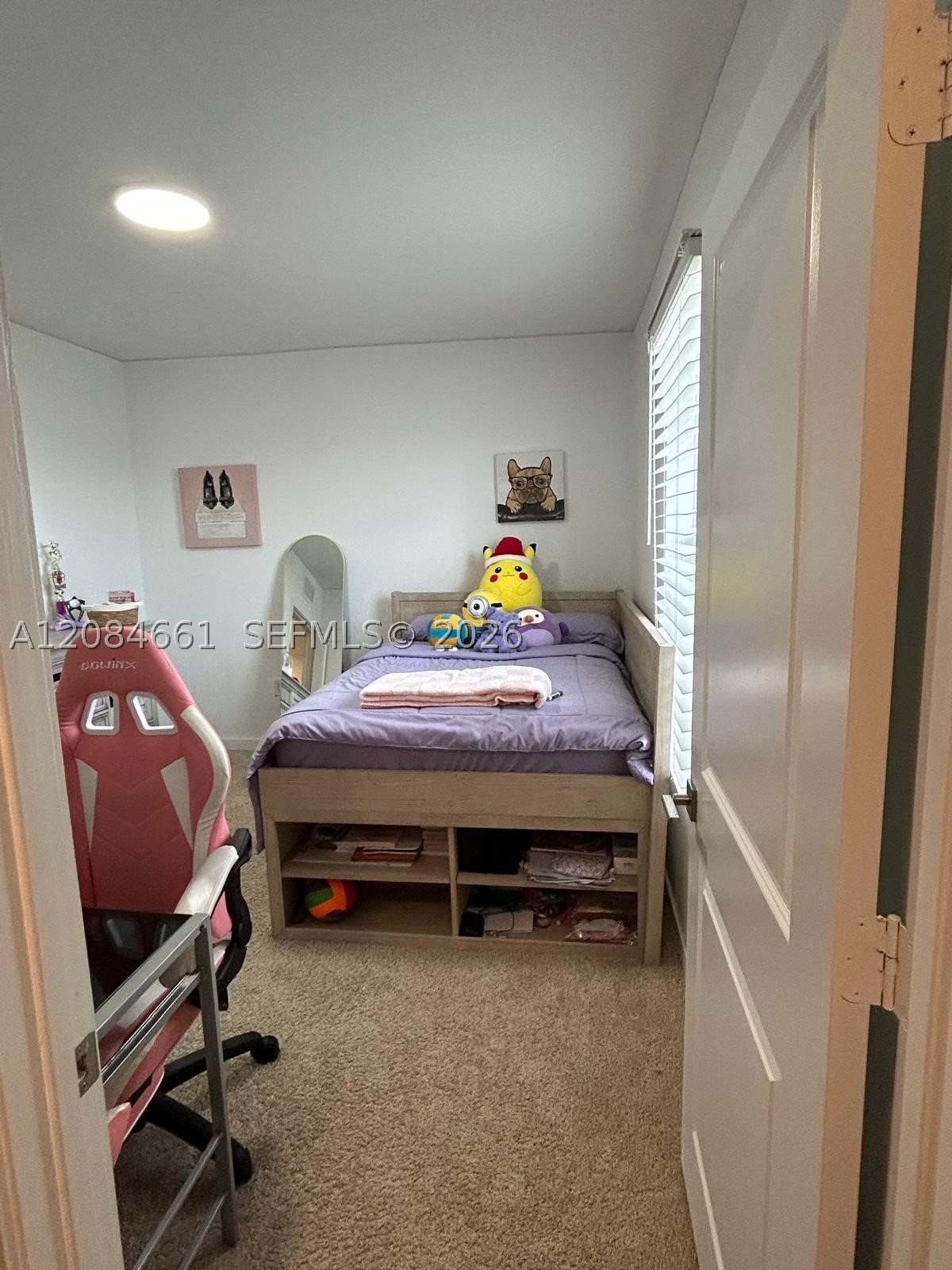 631 NE 4th Ter, Florida City FL 33034