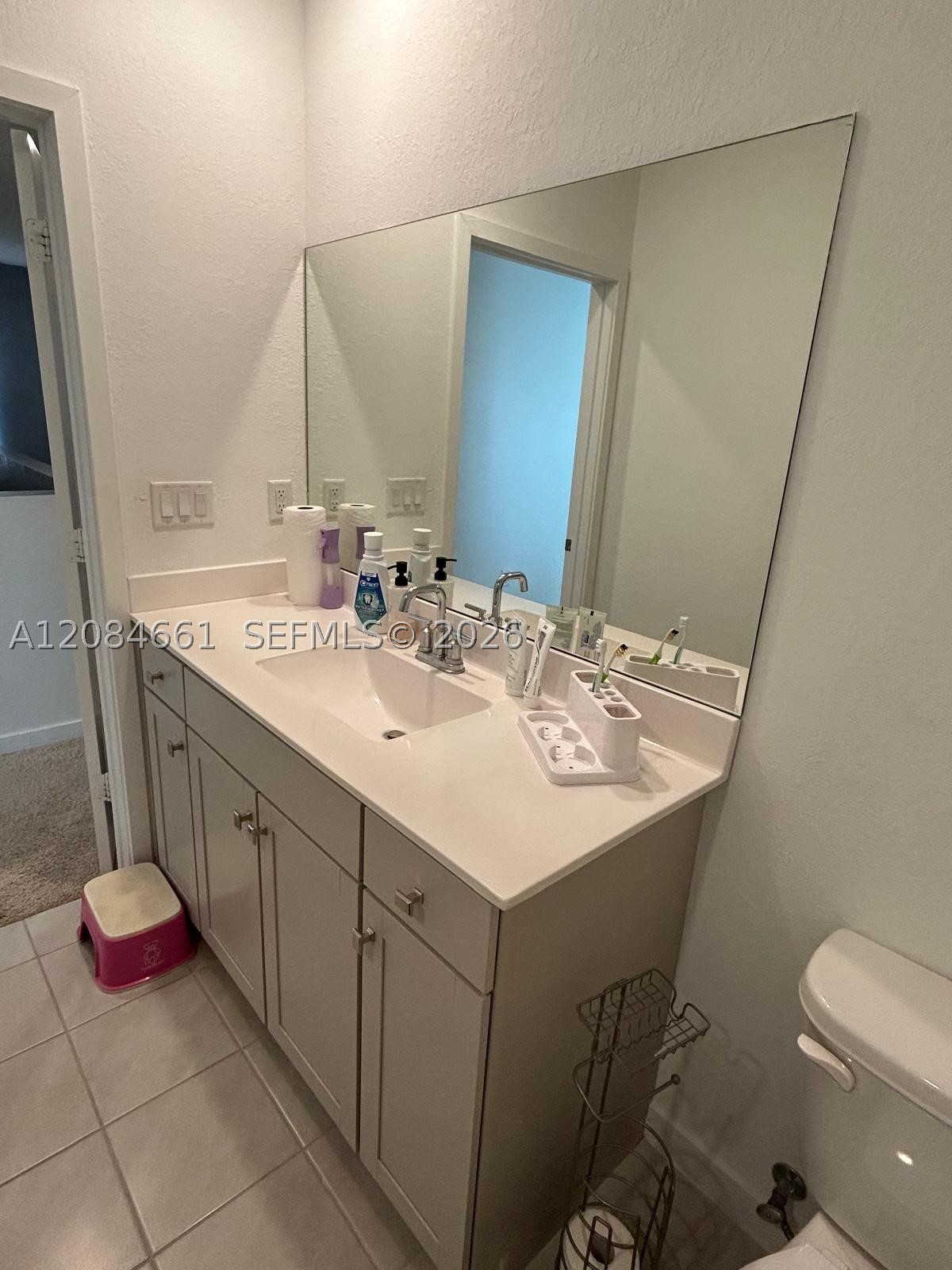631 NE 4th Ter, Florida City FL 33034