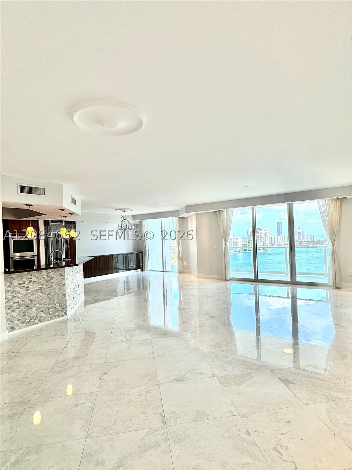 3301 NE 183rd St #2003, Aventura FL 33160