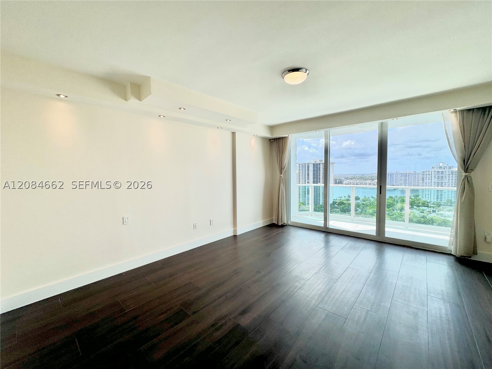 3301 NE 183rd St #2003, Aventura FL 33160