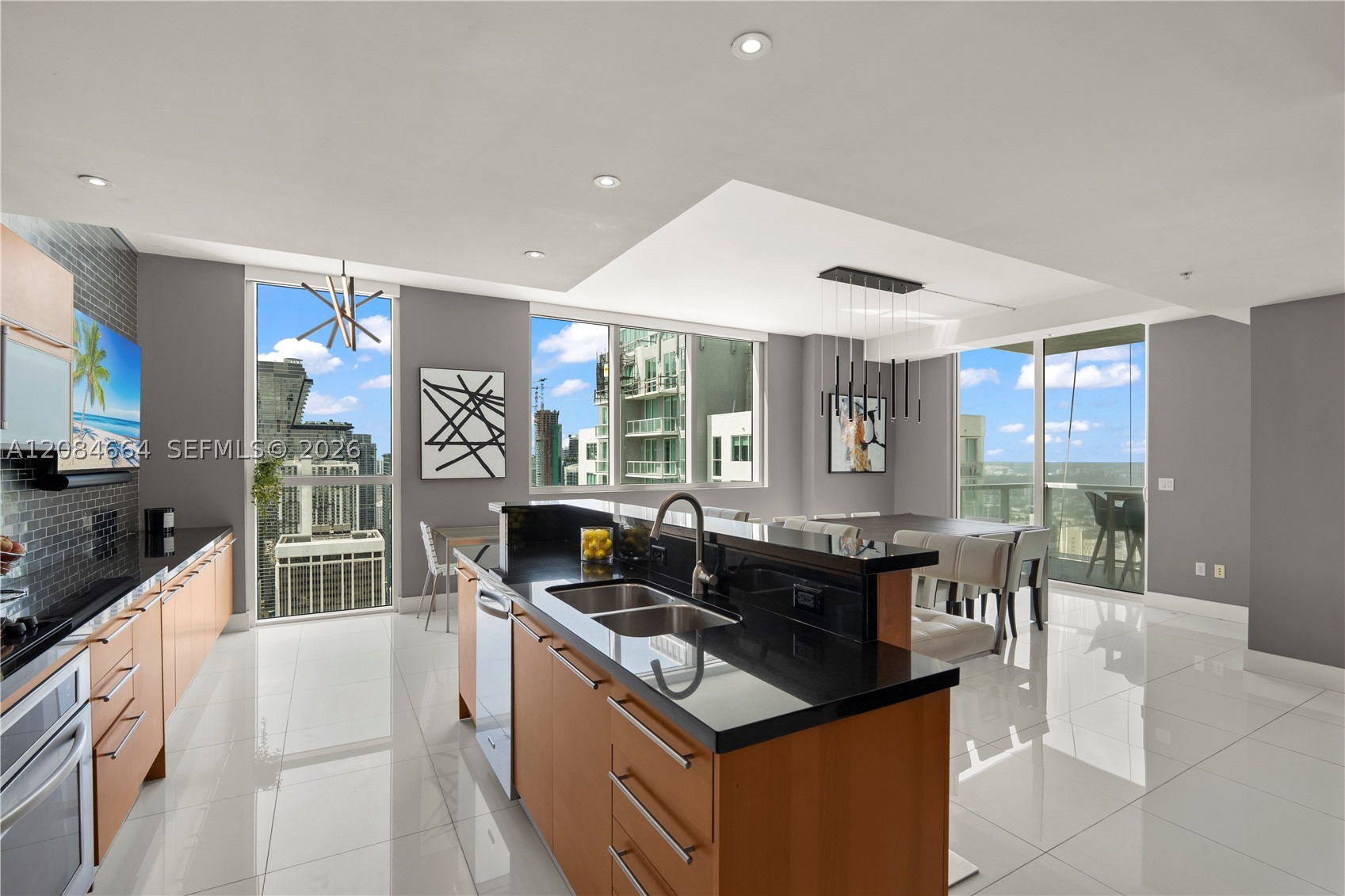 244 Biscayne Blvd #PH4908, Miami FL 33132