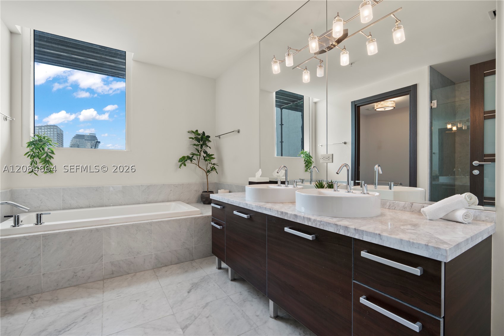 244 Biscayne Blvd #PH4908, Miami FL 33132