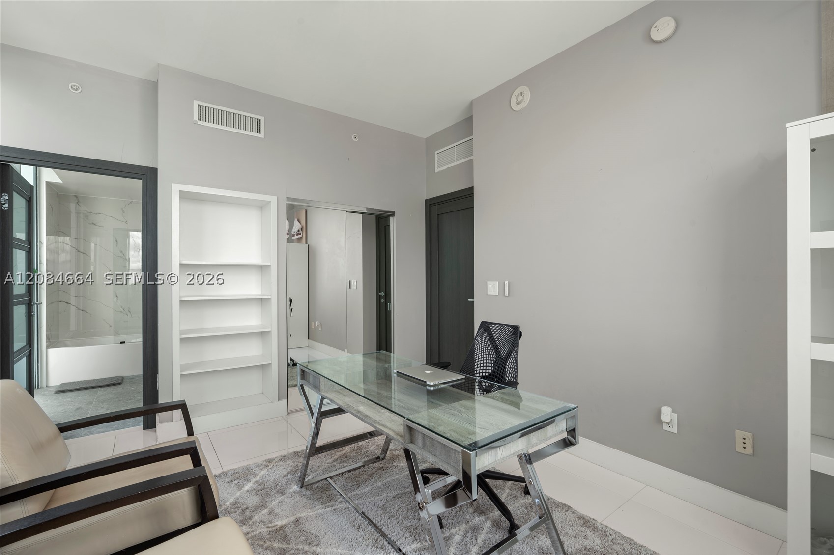 244 Biscayne Blvd #PH4908, Miami FL 33132
