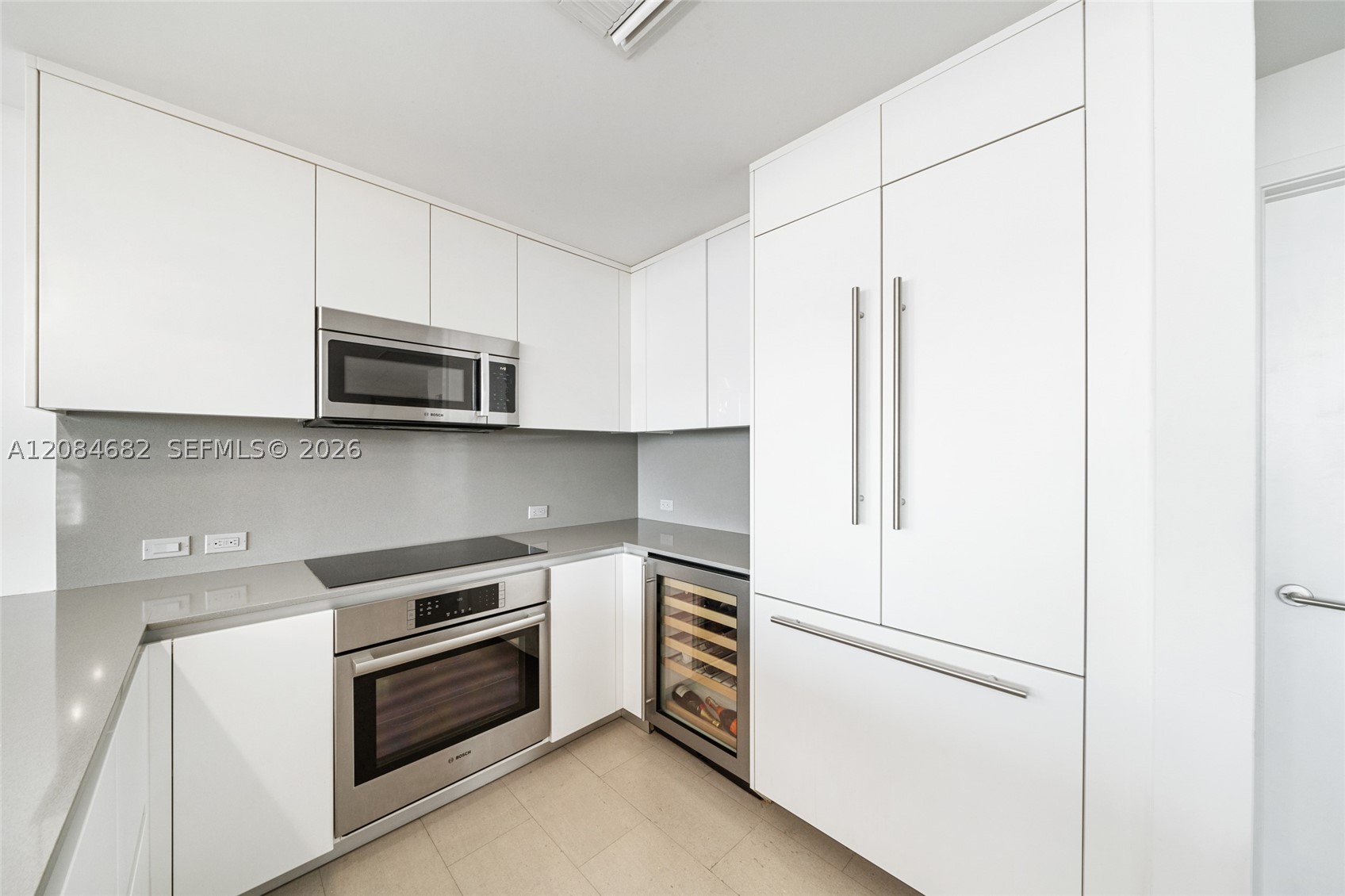 88 SW 7th St #2312, Miami FL 33130