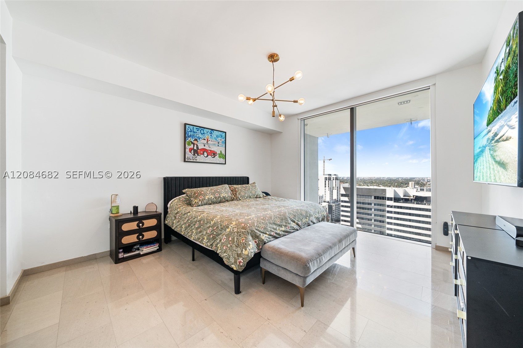 88 SW 7th St #2312, Miami FL 33130