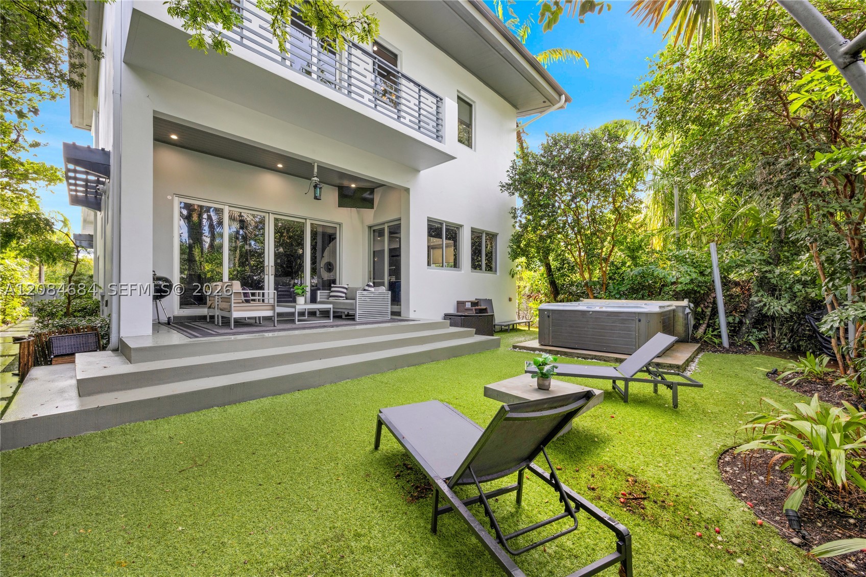 101 SW 21st Rd, Miami FL 33129