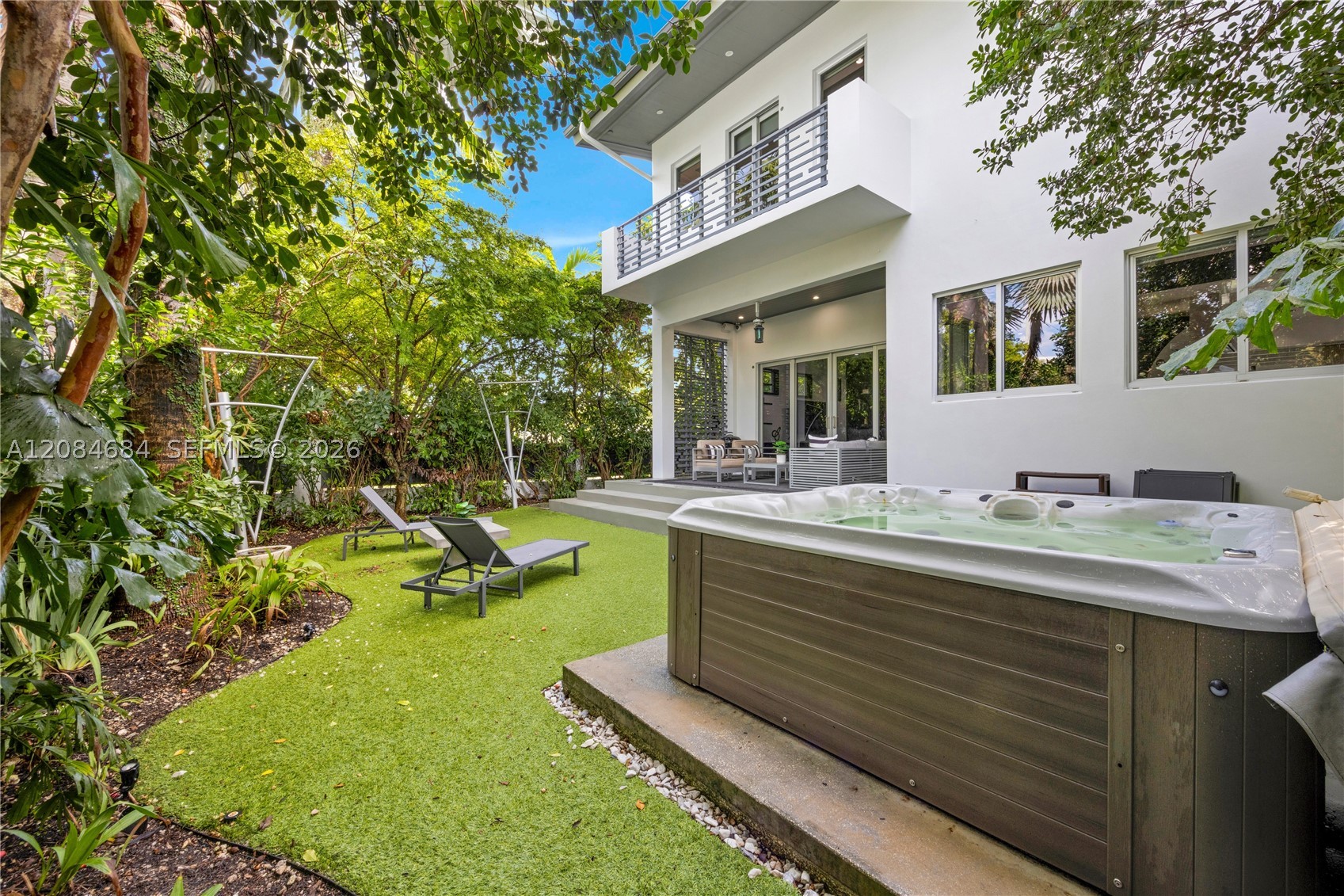 101 SW 21st Rd, Miami FL 33129