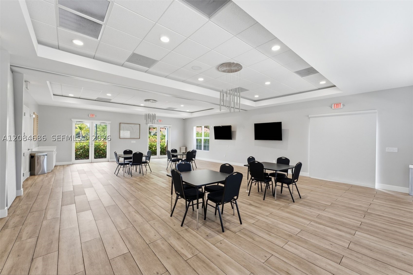 1861 W Eagle Trace Blvd W, Coral Springs FL 33071