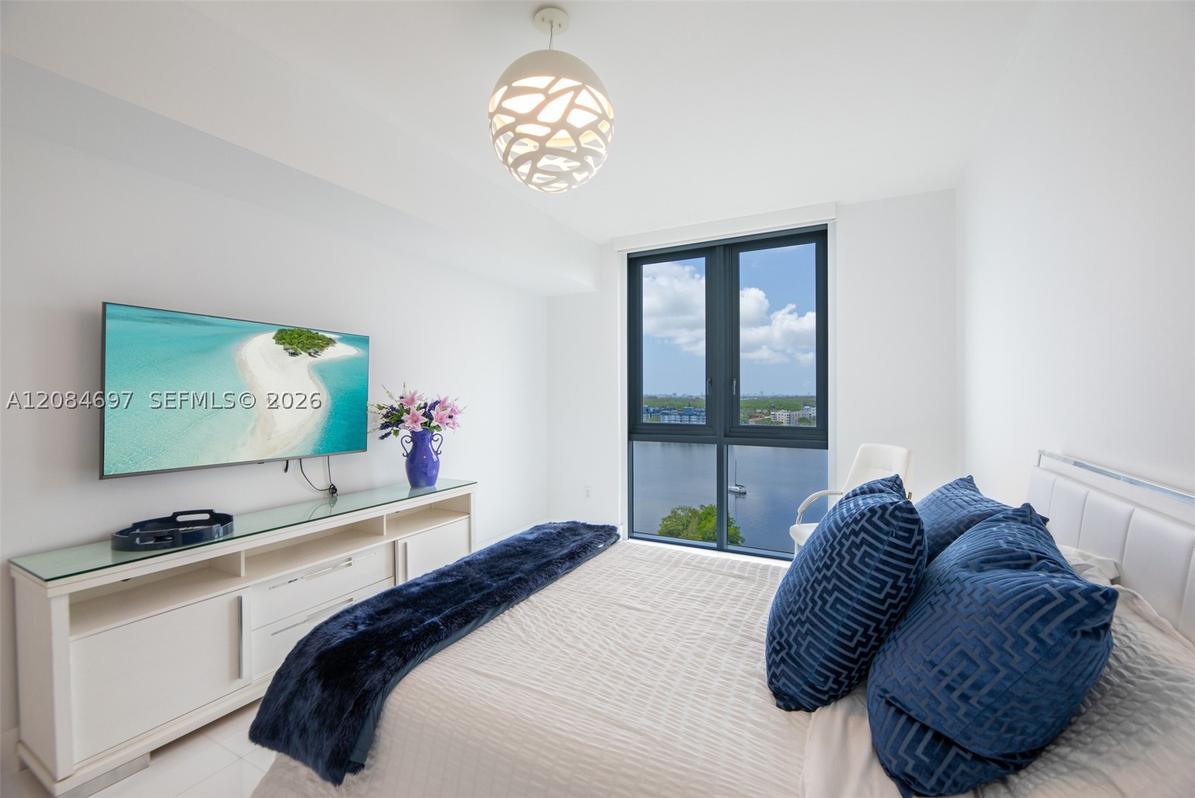 17111 SE Biscayne Blvd #1110, North Miami Beach FL 33160