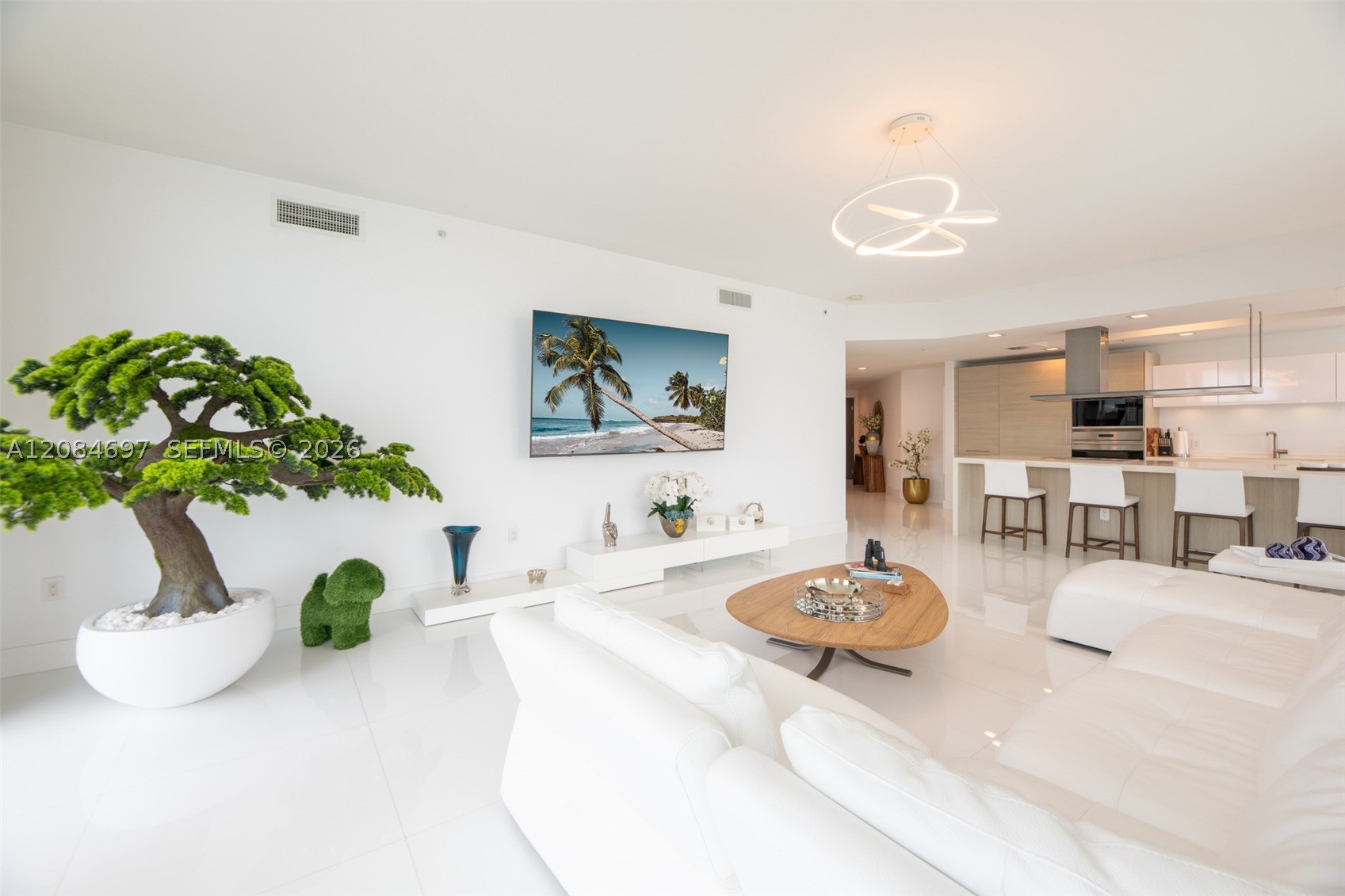 17111 SE Biscayne Blvd #1110, North Miami Beach FL 33160