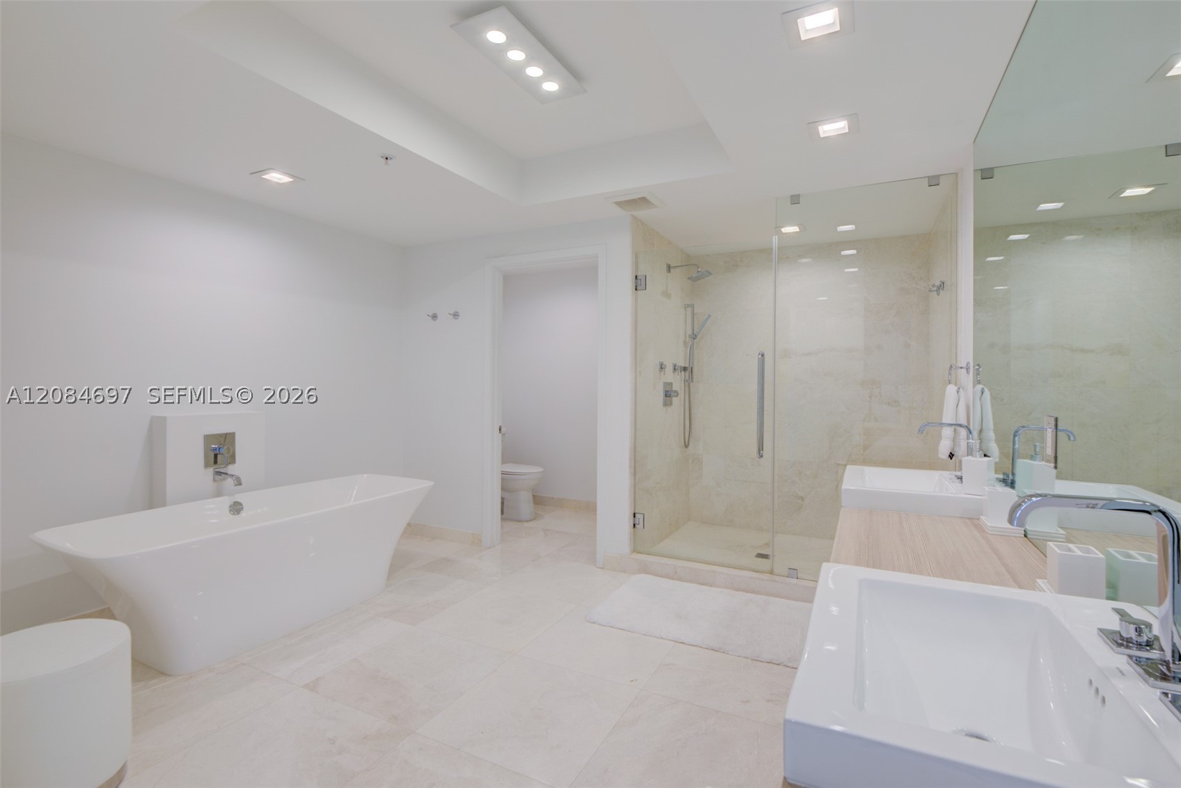 17111 SE Biscayne Blvd #1110, North Miami Beach FL 33160