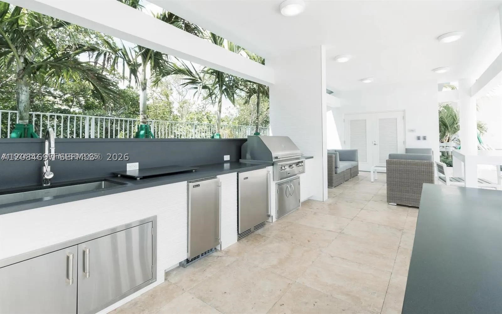 17111 SE Biscayne Blvd #1110, North Miami Beach FL 33160