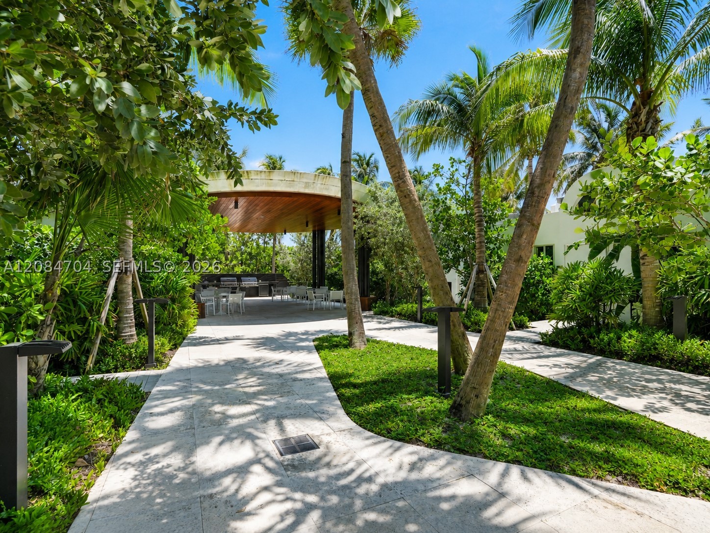 6365 Collins Ave #2403, Miami Beach FL 33141