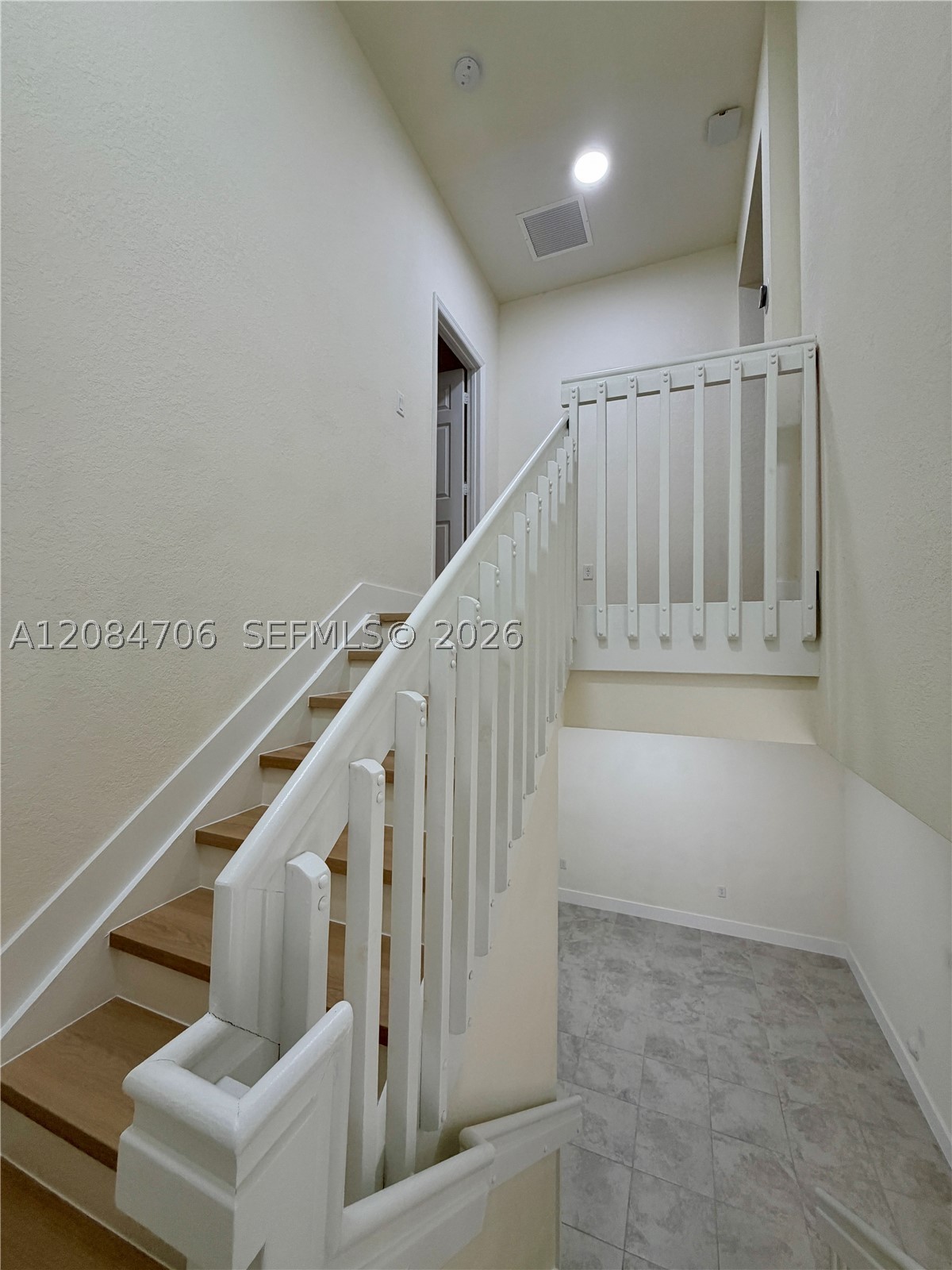 Davie FL 33314 - A12084706
