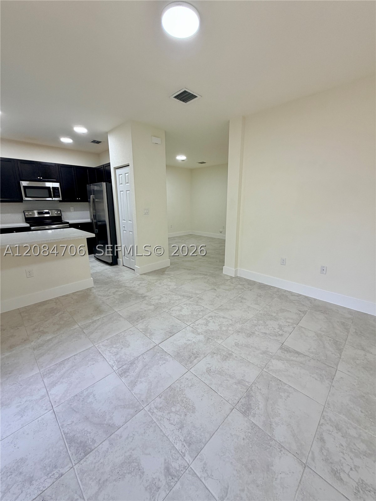 Davie FL 33314 - A12084706