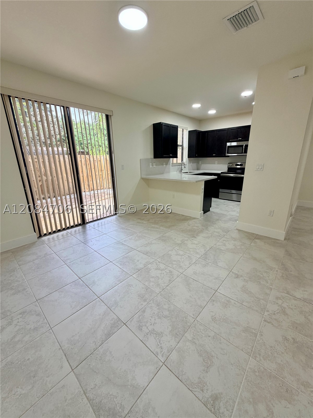 Davie FL 33314 - A12084706