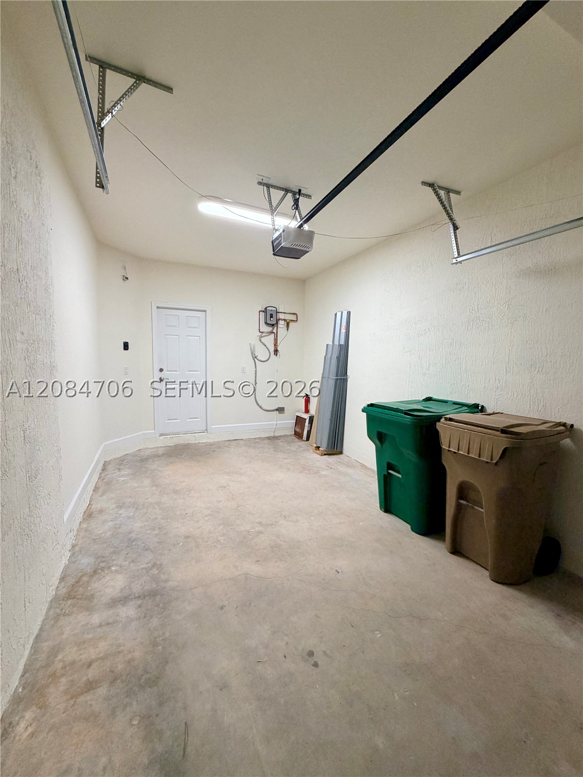 Davie FL 33314 - A12084706