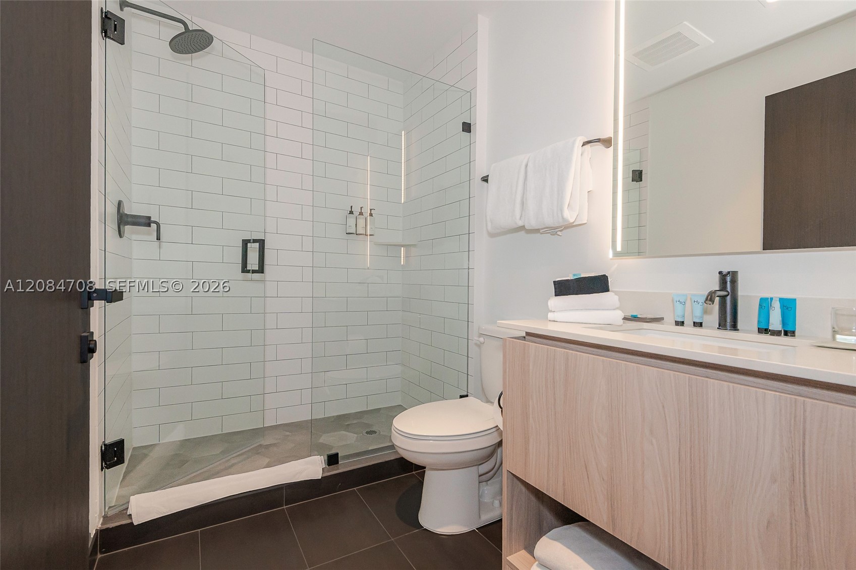 398 NE 5th St #3417, Miami FL 33132